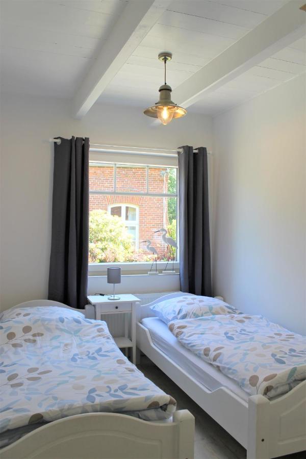 Tant Berta'S Huus Appartement Krummhörn Buitenkant foto